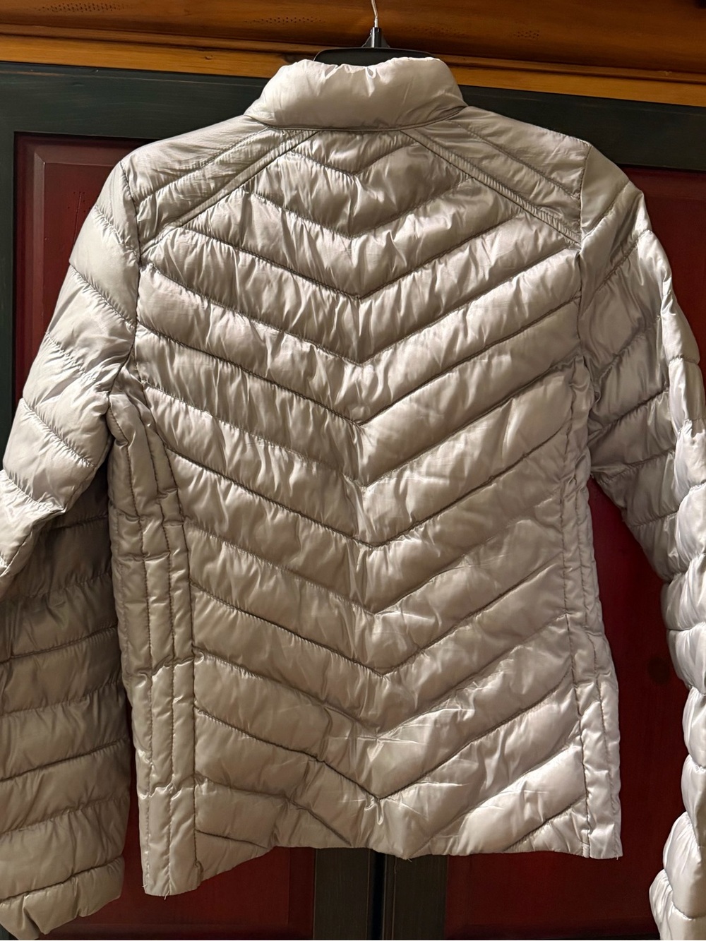 GAP XS silver gray puffer jacket in very good condition